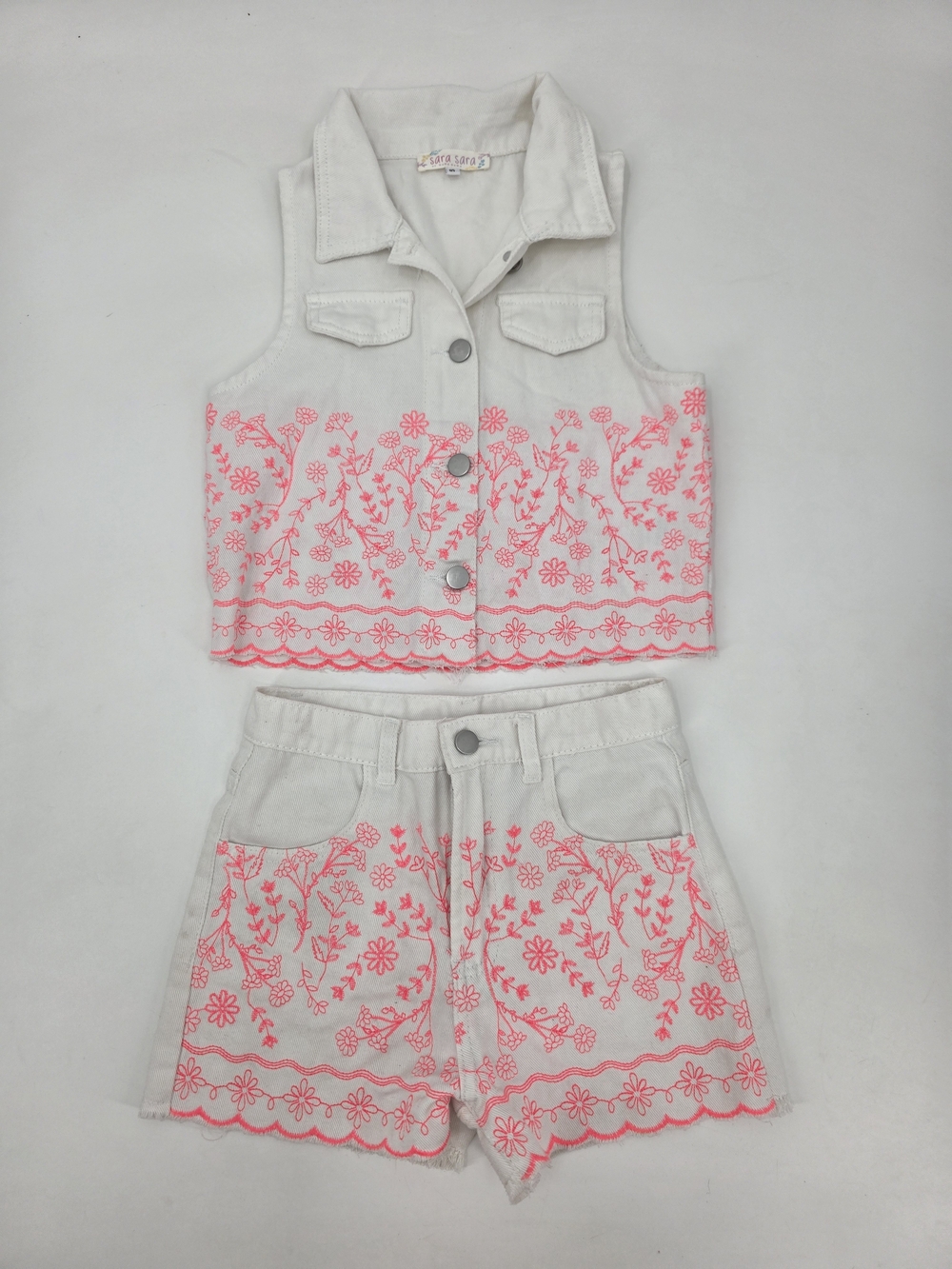 Sara Sara White Matching Short/Vest Set With Orange Embroidery Size 10